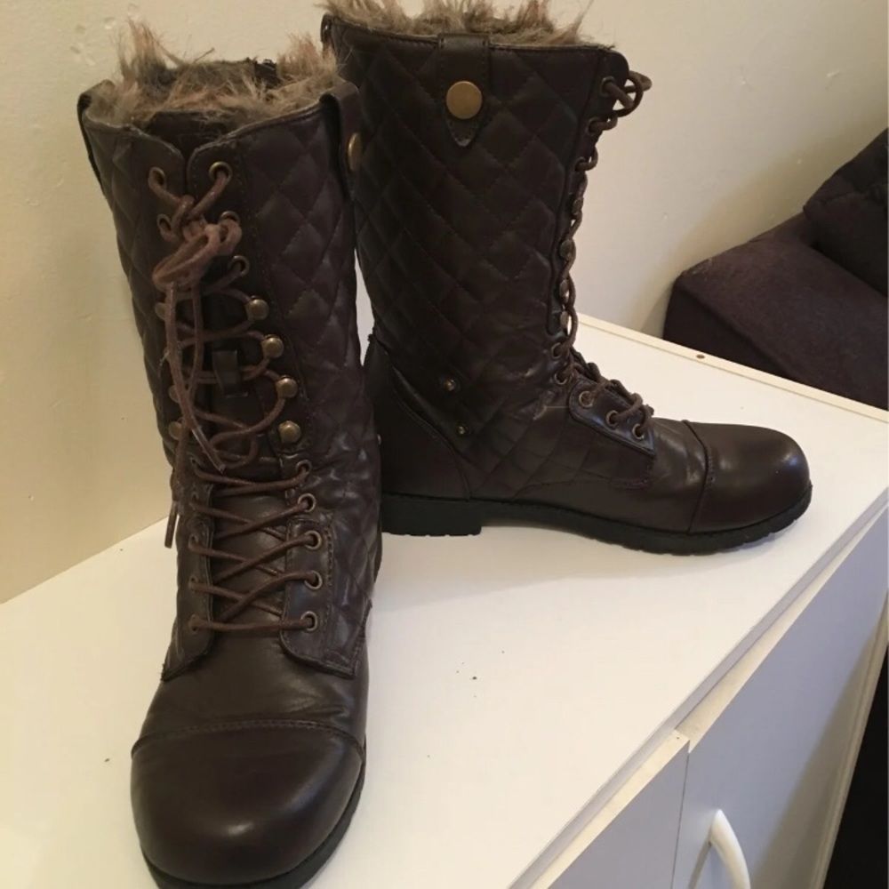 Boots - Picture 2 of 5